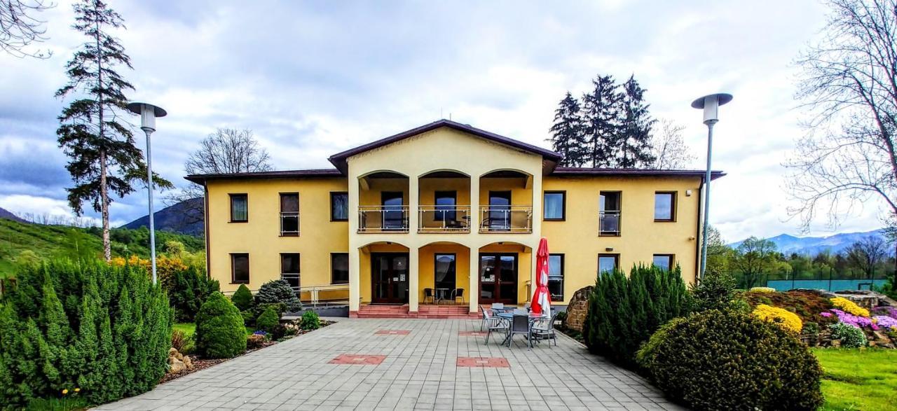 Wellness Villa Liptov Liptovská Sielnica Екстериор снимка